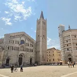 Luxury 1 Al Duomo Di Parma