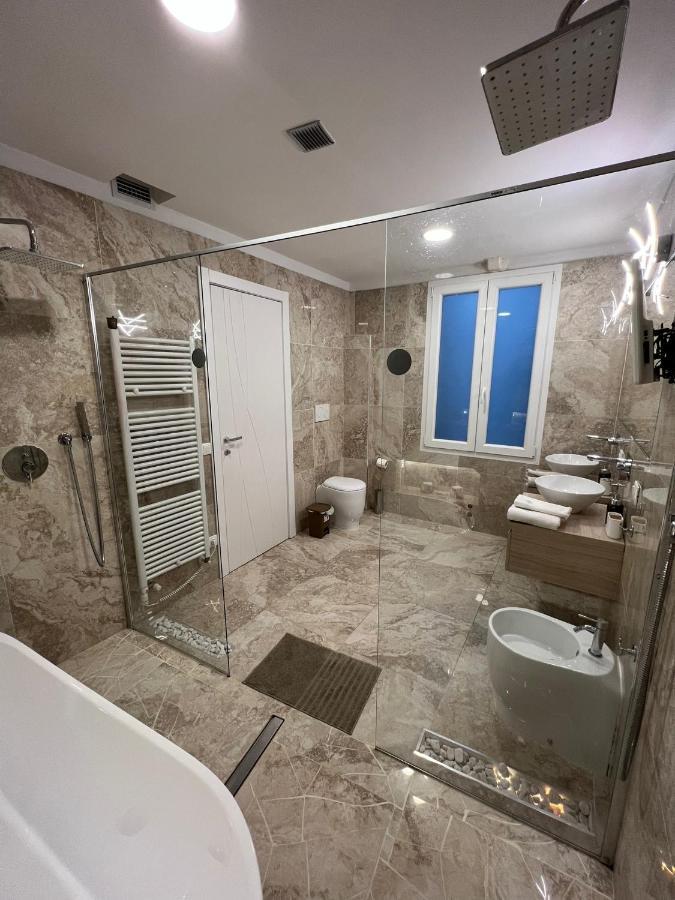 Apartment Luxury 1 Al Duomo Di Parma